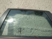 Rear door window glass
