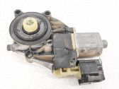 Motor del regulador de la ventanilla de la puerta delantera
