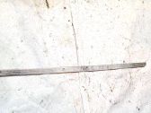 Moldura protectora del borde delantero