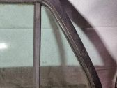 Rear vent window glass