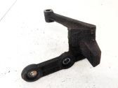 Engine mounting bracket