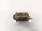 Réservoir de liquide de direction assistée