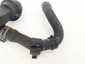 Tuyau de liquide de refroidissement moteur