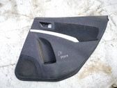Moldura del tarjetero de la puerta trasera