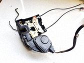 Cerradura de puerta delantera