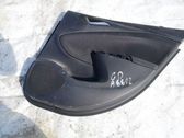 Moldura del tarjetero de la puerta trasera