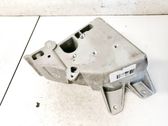 Engine mounting bracket