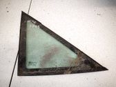 Fenêtre triangulaire avant / vitre