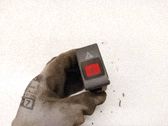 Botón interruptor de luz de peligro