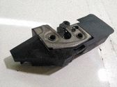 Gatillo de cierre del asiento trasero