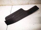 Moldura protectora del borde trasero