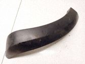 Moldura de la aleta trasera
