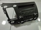 Radio / CD-Player / DVD-Player / Navigation
