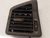 Grille d'aération centrale