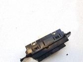 Interruptor para abrir la puerta trasera