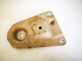 Engine mounting bracket