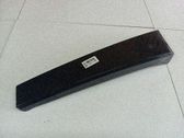 Moulure de vitre de la porte avant