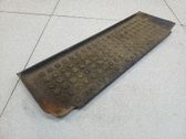 Moldura protectora del borde delantero