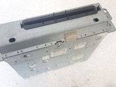 Радио/ проигрыватель CD/DVD / навигация