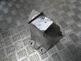 Engine mounting bracket