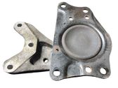 Engine mounting bracket