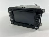 Radio/CD/DVD/GPS-pääyksikkö