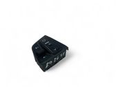 Steering wheel buttons/switches