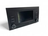 Radio / CD-Player / DVD-Player / Navigation
