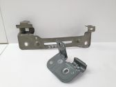 Fender mounting bracket