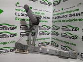 Mecanismo para subir la puerta trasera sin motor