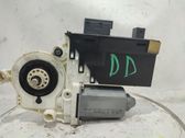 Motor del regulador de la ventanilla de la puerta delantera