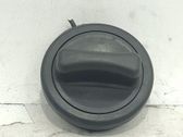 Volet de trappe réservoir de carburant