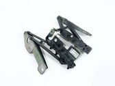 Engine bonnet/hood hinges