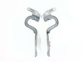 Engine bonnet/hood hinges