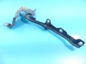 Engine bonnet/hood hinges