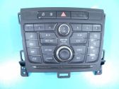 Head unit multimedia control