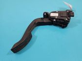 Accelerator throttle pedal