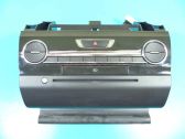 Radio / CD-Player / DVD-Player / Navigation