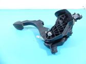 Accelerator throttle pedal