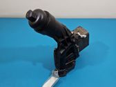 Oil filter mounting bracket