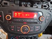 Radio / CD-Player / DVD-Player / Navigation