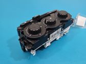 Console centrale, commande chauffage/clim