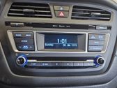 Radio / CD-Player / DVD-Player / Navigation