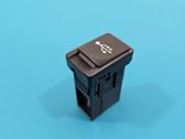 USB-pistokeliitin
