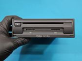 Radio / CD-Player / DVD-Player / Navigation