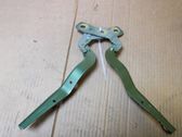 Engine bonnet/hood hinges