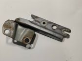 Engine bonnet/hood hinges