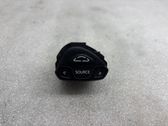 Steering wheel buttons/switches