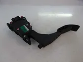 Accelerator throttle pedal