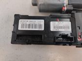 Motor del regulador de la ventanilla de la puerta delantera